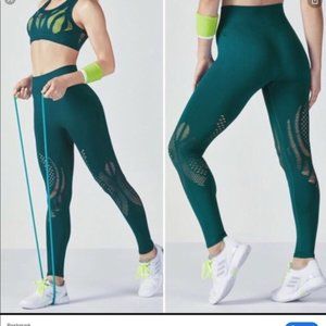 Fabletics Forest Green Laser Cut Yoga Pants Leggings size Small